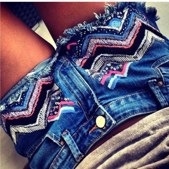 Zara Embellished Beaded Boho Cut Off Jean Shorts size 4 - Picture 13 of 13